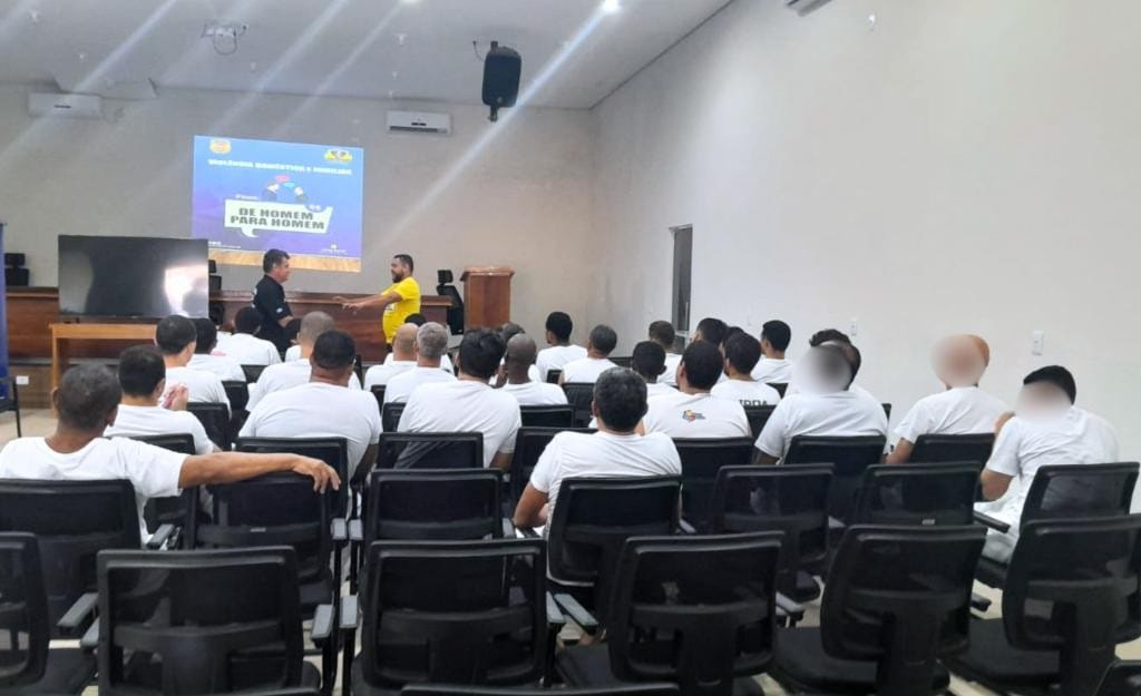 Sejus realiza segunda etapa do projeto "Homens em Reconstrução" em unidade prisional de Várzea Grande