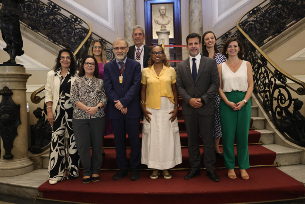 MEC visita Fundação Biblioteca Nacional no RJ