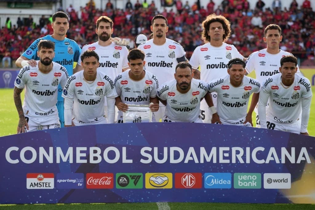 Goleiro do Santos assume culpa por derrota na Sul-Americana 