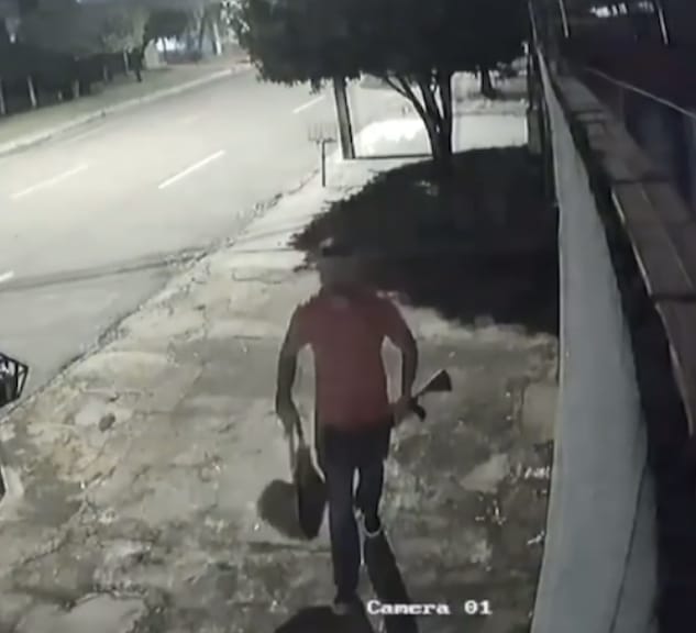 Justiça decreta prisão preventiva de bombeiro que atirou com espingarda calibre 12 contra casa ao tentar atingir rival amoroso da ex-esposa em Rondonópolis