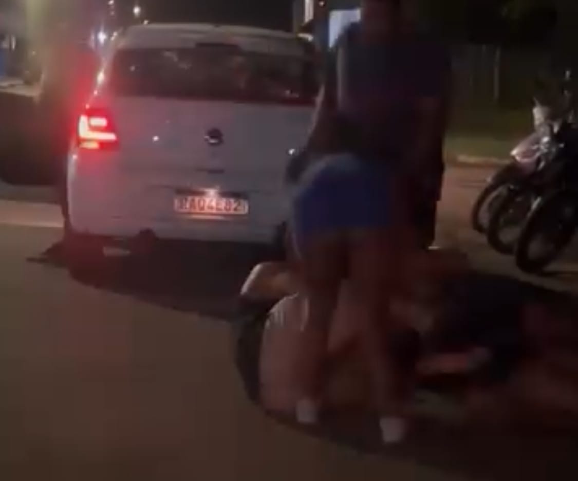 Confusão entre mulheres termina em agressões no meio da rua em Nova Mutum, VEJA O VÍDEO