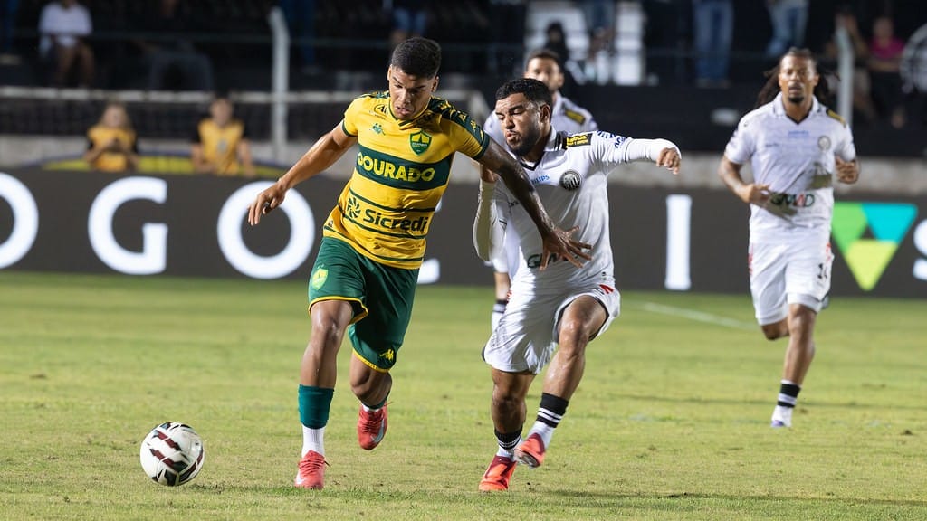 Cuiabá segura empate sem gols fora de casa e adia primeira vitória na Série B