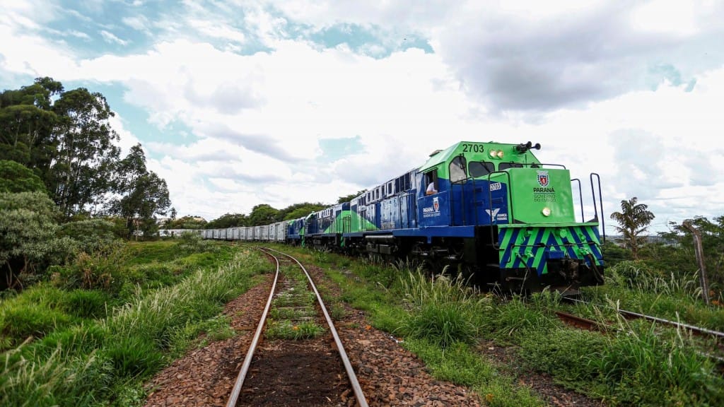 Safra recorde pressiona logística e expõe falta de ferrovias no escoamento do agronegócio