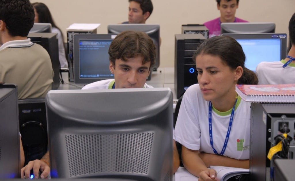 Evento vai orientar municípios sobre BNCC Computação