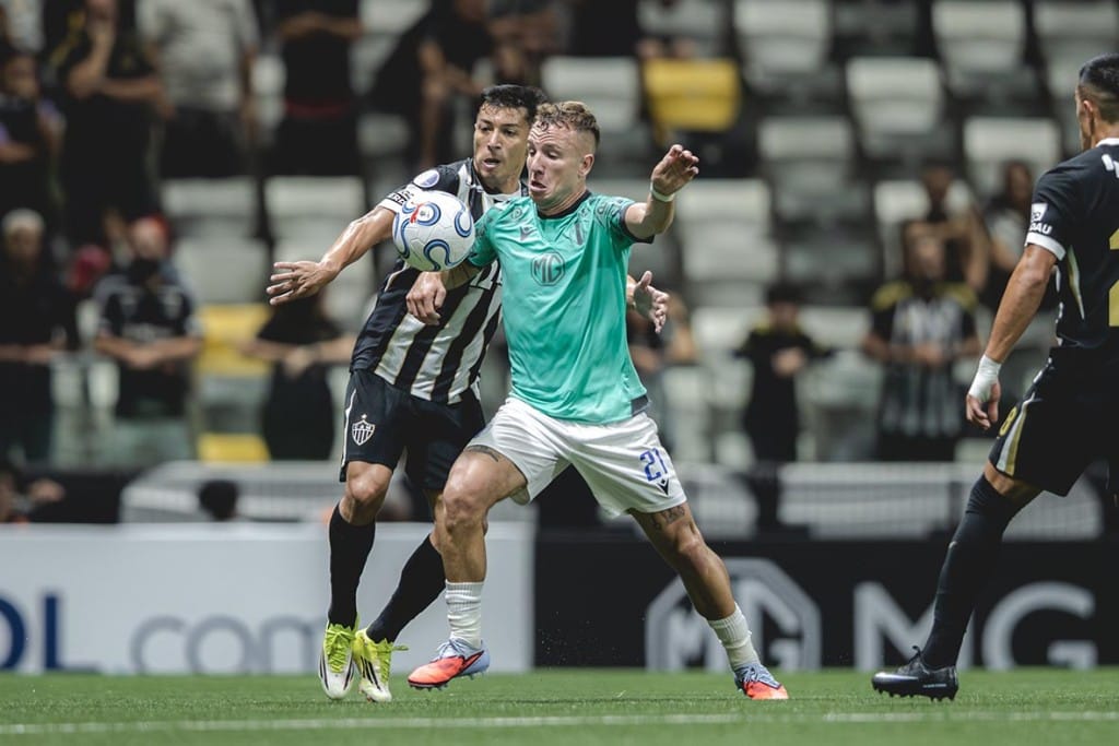 Atlético-MG bate Juventud de virada e conquista primeira vitória na Sul-Americana
