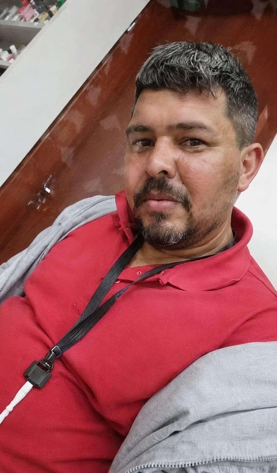 Homem que esfaqueou policial civil  já matou professor e abandonou corpo em mata