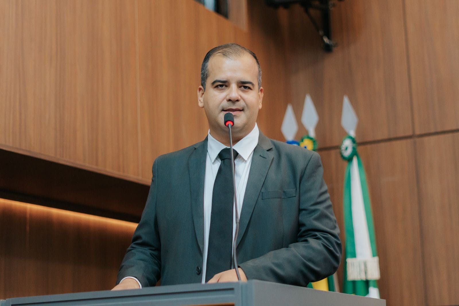 Ilde taques defende a ‘palavra’ na política e questiona mudanças no regimento interno da Câmara de Cuiabá