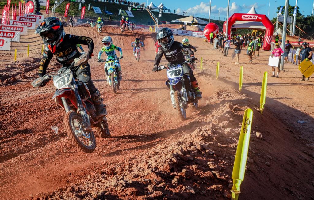 Motocross internacional transforma Cuiabá em palco da maior competição da América Latina