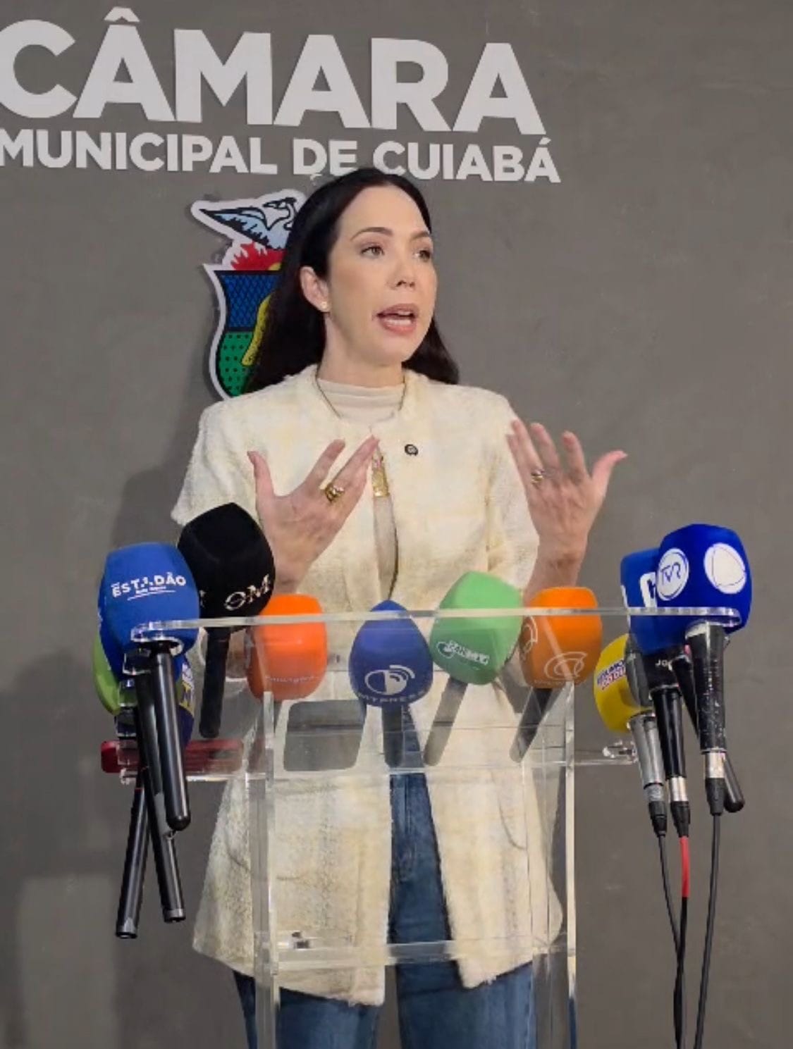 Maysa Leão critica interferência de Abilio na eleição da mesa, e rejeita mudança no regimento para reeleição de Paula Calil “Ela decidiu tarde demais“
