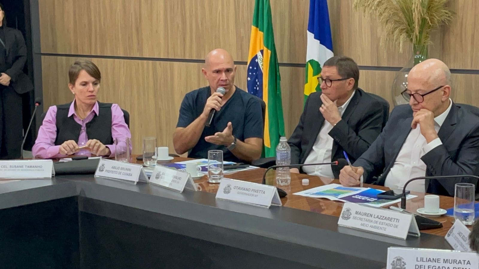 “A consciência tem que vir pela dor da multa”, diz Abilio ao endurecer combate às queimadas em Cuiabá
