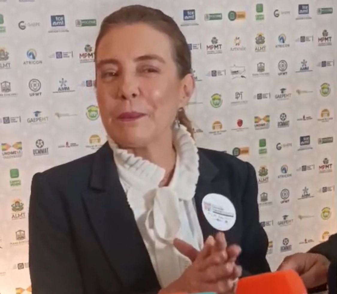 “Não há crime nenhum; essa é mais uma articulação da oposição”, rebate Flávia Moretti sobre investigação do MP de vídeo polêmico do marido com maços de dinheiro