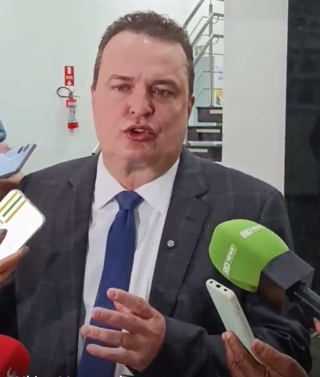 “Pode dificultar, atrasar e criar cortina de fumaça, mas a CPI vai buscar as informações”, diz Max sobre ataque hacker na SES