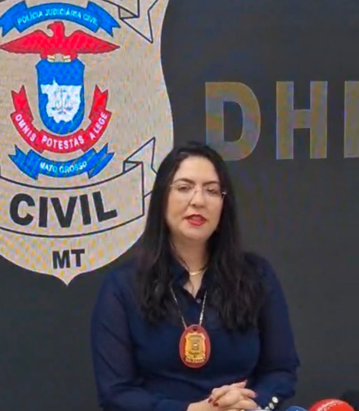 “Como uma casa abandonada no centro da cidade vira ponto de drogas e ninguém faz nada?”, questiona delegada após mulher ser assasinada e queimada em VG