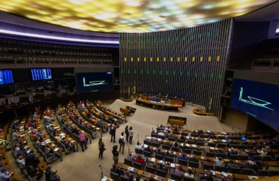 Projeto na Câmara quer impedir que condenados por matar familiares recebam herança de outros parentes