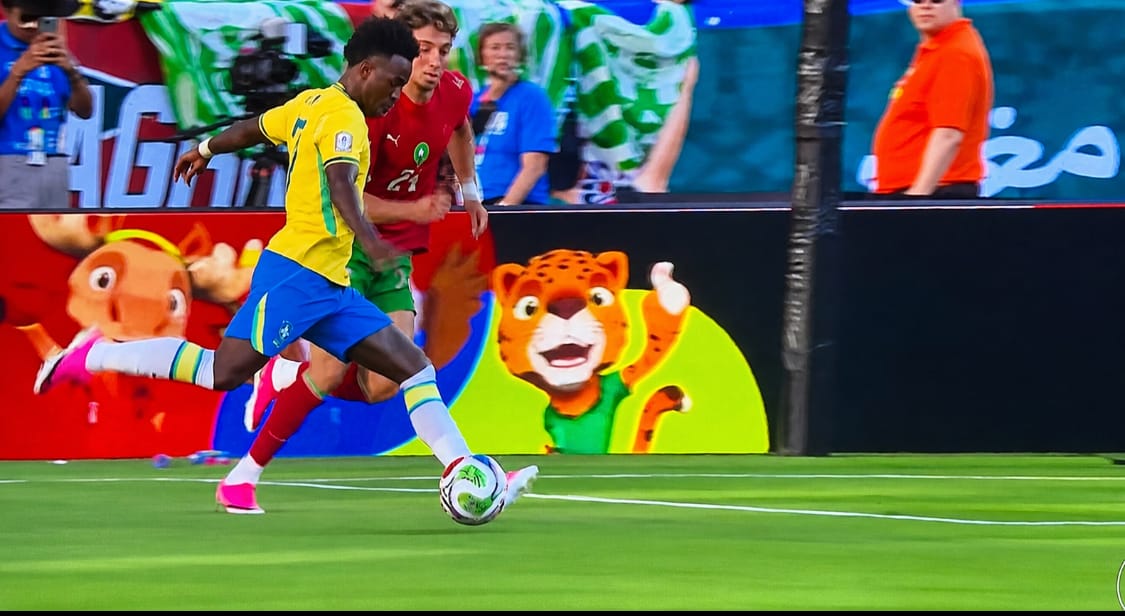 Brasil sai atrás, reage com gol de Vini Jr. e estreia com empate diante do Marrocos