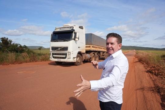 Sérgio Ricardo percorre MT-170 e fiscaliza denúncia de destruição de trechos entregues há menos de um ano
