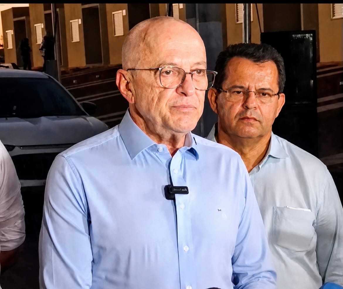 Habitação muda vidas e impulsiona desenvolvimento, afirma Pivetta durante entrega de 130 novas moradias em Várzea Grande
