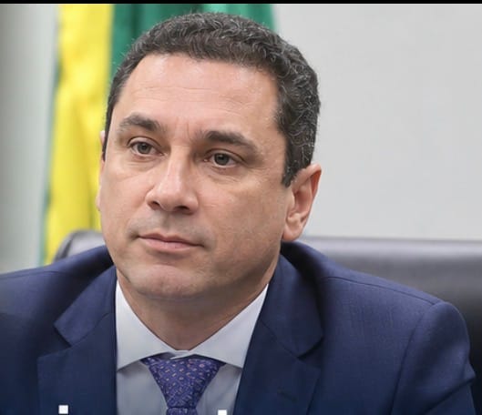 Republicanos nega apoio a Flávio Bolsonaro e expõe impasse na definição da estratégia para a disputa presidencial