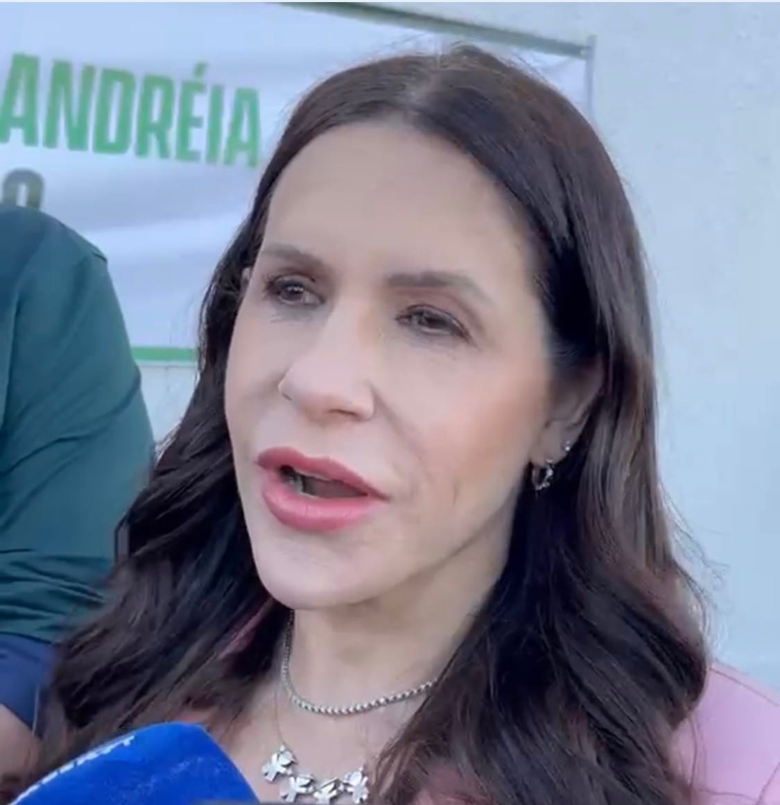 “É a obra mais importante da nossa gestão”, diz Andréia Wagner ao entregar condomínio inédito para idosos em Jaciara