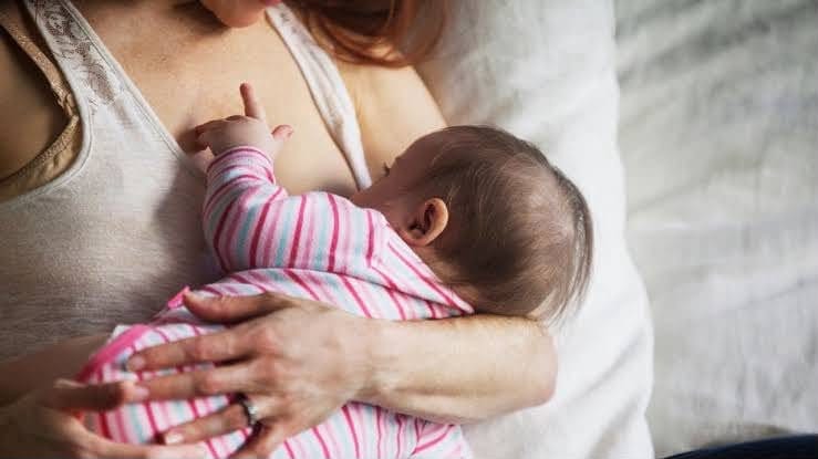 Desejo de amamentar no futuro não impede cirurgia mamária, mas exige planejamento