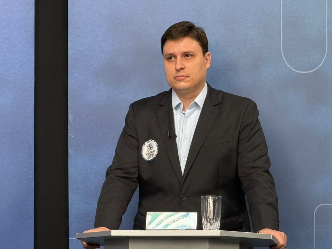 “Me leva para o segundo turno que eu ganho do Pivetta”, afirma Maurício Coelho em debate