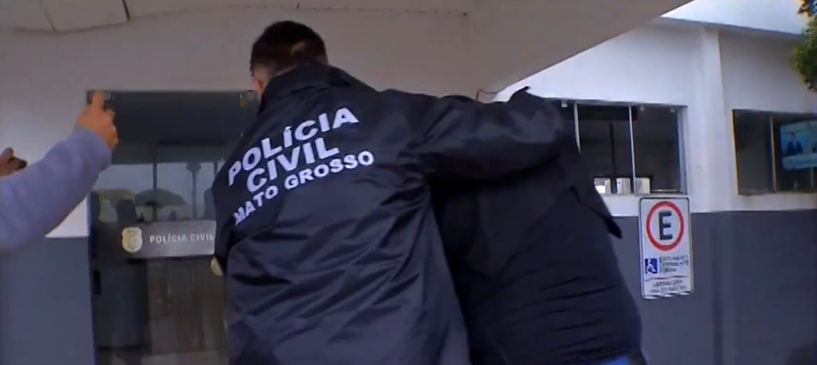 Condenado a 13 anos por estupro de vulnerável é preso enquanto trabalhava dentro do Juizado Criminal de Cuiabá