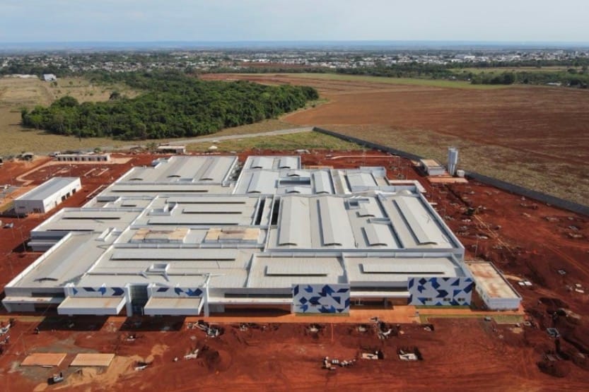 MT investe mais de R$ 600 milhões em novos hospitais com 453 leitos; obras chegam a 71% e entregas são previstas para 2027