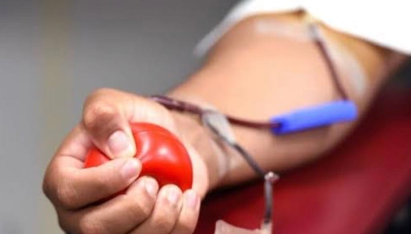 Doadores acima de 70 anos poderão continuar doando sangue em MT; novas regras também reduzem restrições para tatuagens