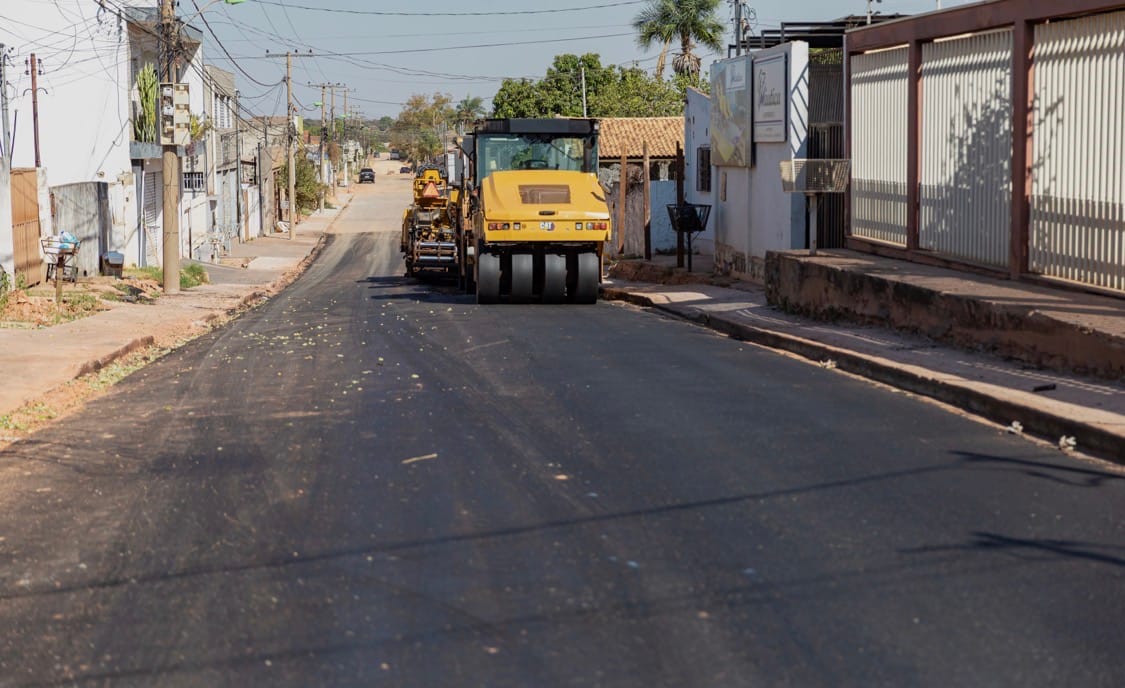 Governo abre licitações de R$ 12,6 milhões para asfaltar ruas de dois bairros de Cuiabá
