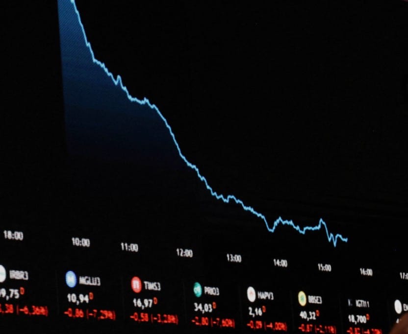 Vitória de Lula derruba ativos brasileiros no exterior e mercado teme disparada do dólar e tombo da Bolsa