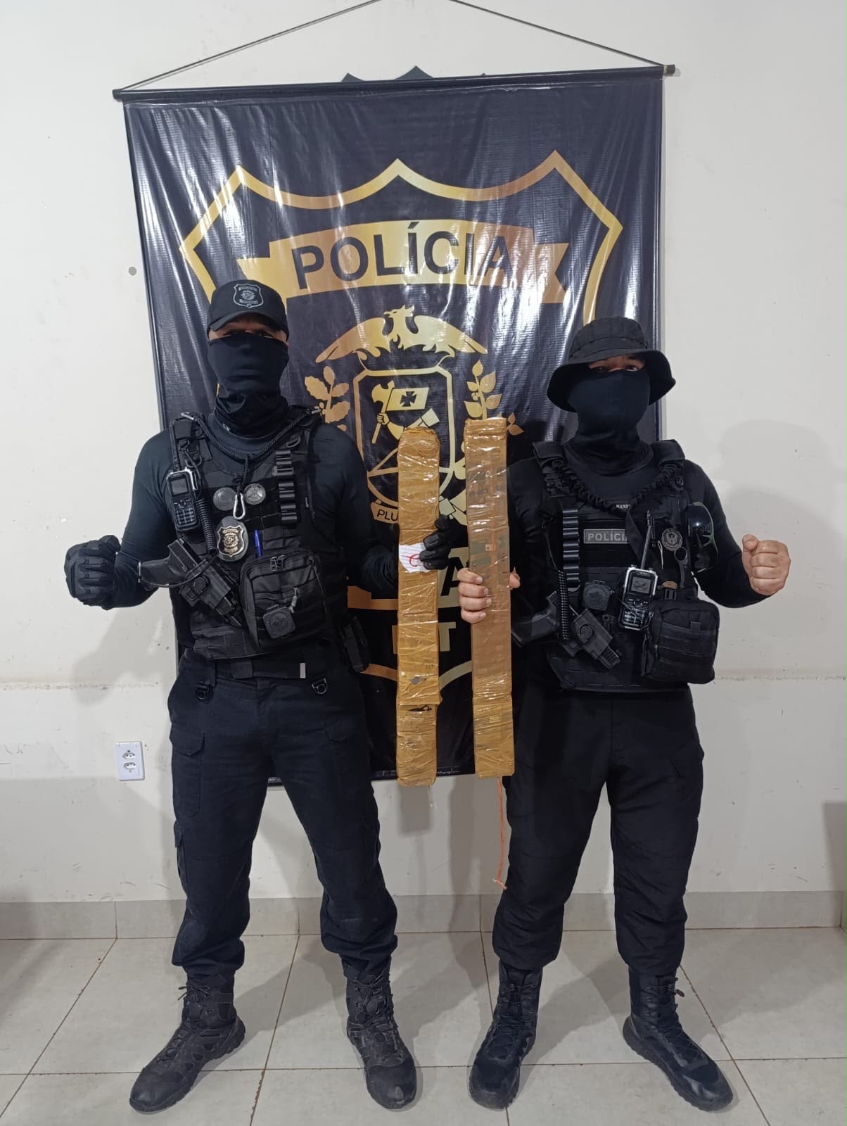 Drone invade presídio três vezes na madrugada para entregar 16 celulares, Polícia Penal frustra ação