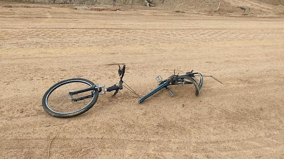 Idoso é arremessado de bicicleta e morre após batida com carro em Rondonópolis