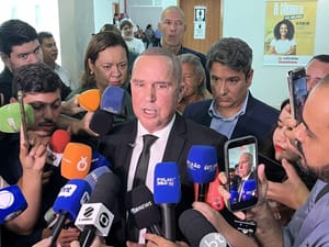 Tião da Zaeli entrega carta de renúncia e diz que gestão “mudou de rumo” e não cumpriu o prometido, VEJA O VÍDEO