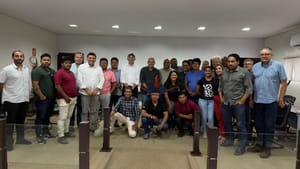 Medeiros reúne indígenas da Ilha do Bananal para discutir mobilidade entre aldeias no Araguaia