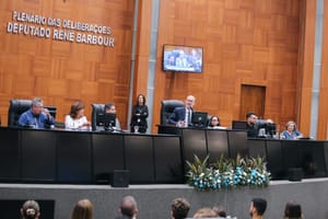 Sessão especial da ALMT homenageia profissionais da saúde mental em MT
