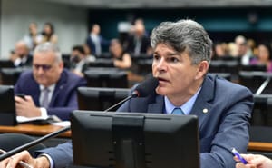 Projeto de Medeiros que prevê confisco de bens em crimes contra crianças é aprovado na CCJ