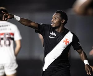 Vasco vence o São Paulo de virada e encerra jejum no Brasileirão