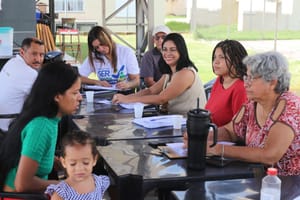 Mutirão de serviços leva assistência, saúde e emprego a dezenas de moradores