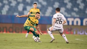 Cuiabá perde para o Ceará e vê zona de rebaixamento se aproximar no Brasileirão