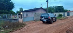 Polícia Civil cumpre 21 ordens judiciais contra núcleo de facção liderado por mulher em Cáceres