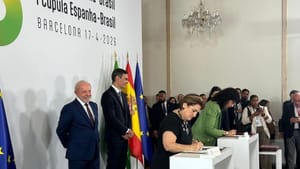 Ministra Márcia Lopes participa da I Cúpula Brasil-Espanha e firma memorando para avançar no enfrentamento à violência de gênero