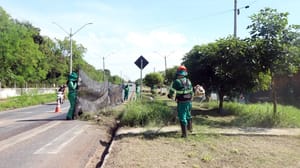 Prefeitura de Várzea Grande realiza serviços de limpeza e de zeladoria em bairros, avenidas e distrito