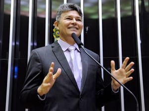 Pesquisa aponta José Medeiros consolidado entre os principais nomes ao Senado em MT