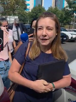 Após derrota na Câmara, Flávia Moretti leva documentos à DECCOR e amplia crise política em Várzea Grande
