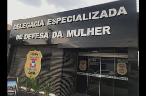 Jornalista, assessor de deputado é preso após ser acusado de estupro, agressões e ameaças contra ex-esposa em Cuiabá