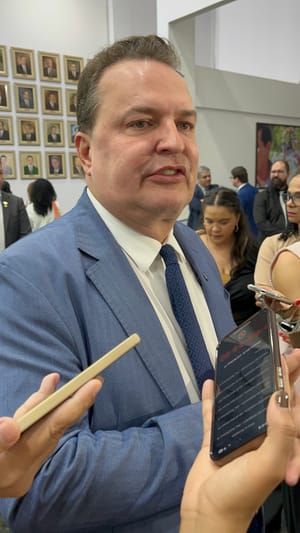 “Desconheço os dados, Somos o terceiro maior PIB do país,  e não podemos aceitar bolsões de pobreza e favelas”, diz Max Russi após alerta do TCE sobre avanço da miséria em MT