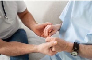 Parkinson: Brasil pode dobrar número de casos até 2060 e sinais "silenciosos" surgem até uma década antes