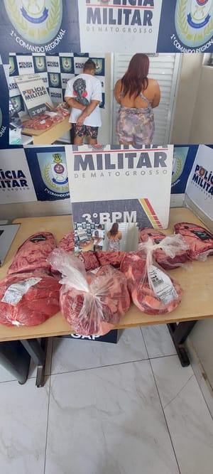 Duas mulheres são presas após furtar peças de picanha em supermercado de Cuiabá