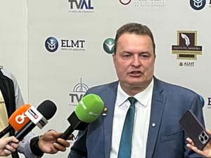 “Rede social não é território livre para destruir a honra das pessoas”, diz Max Russi após ser alvo de  fake news e injúrias