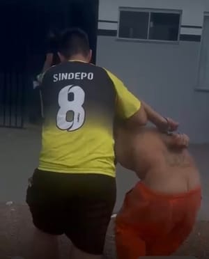 Vídeo mostra momento em que padrasto é preso em flagrante por estuprar enteada de 11 anos em Sinop